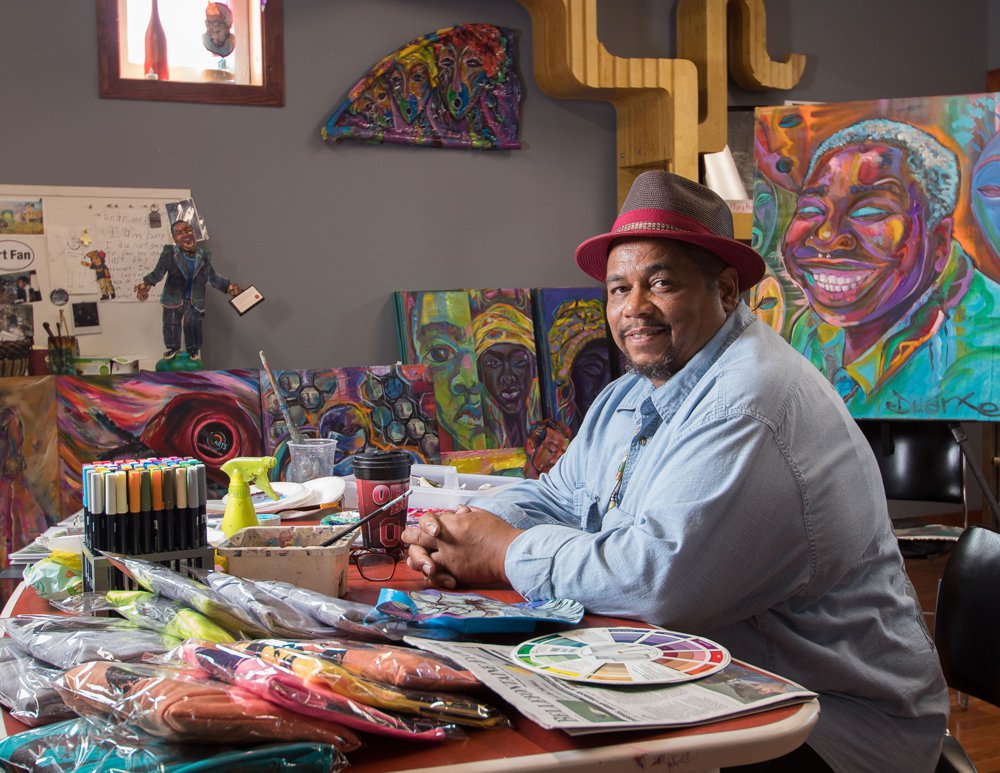 Artist works with students to connect with community - CityScene Magazine