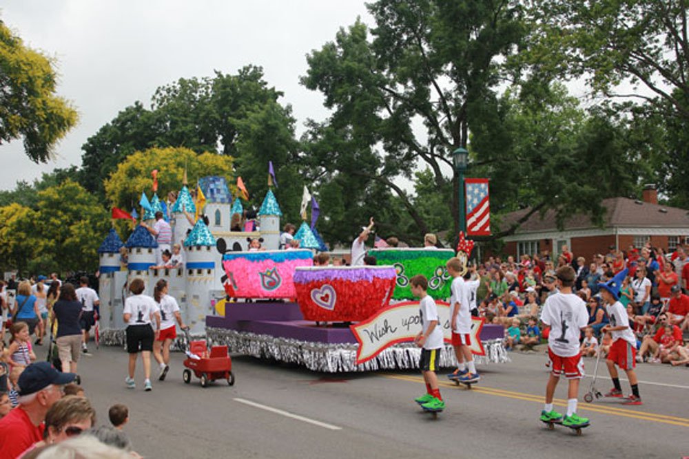 The Arlington Independence Day Parade is on Tuesday, July 4 at 9 a.m.  Scroll to the right for an image of the parade route and parking, so…